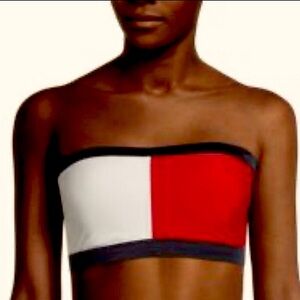 🚫 Sold 🚫 Fashion Nova Red and White Crop Top